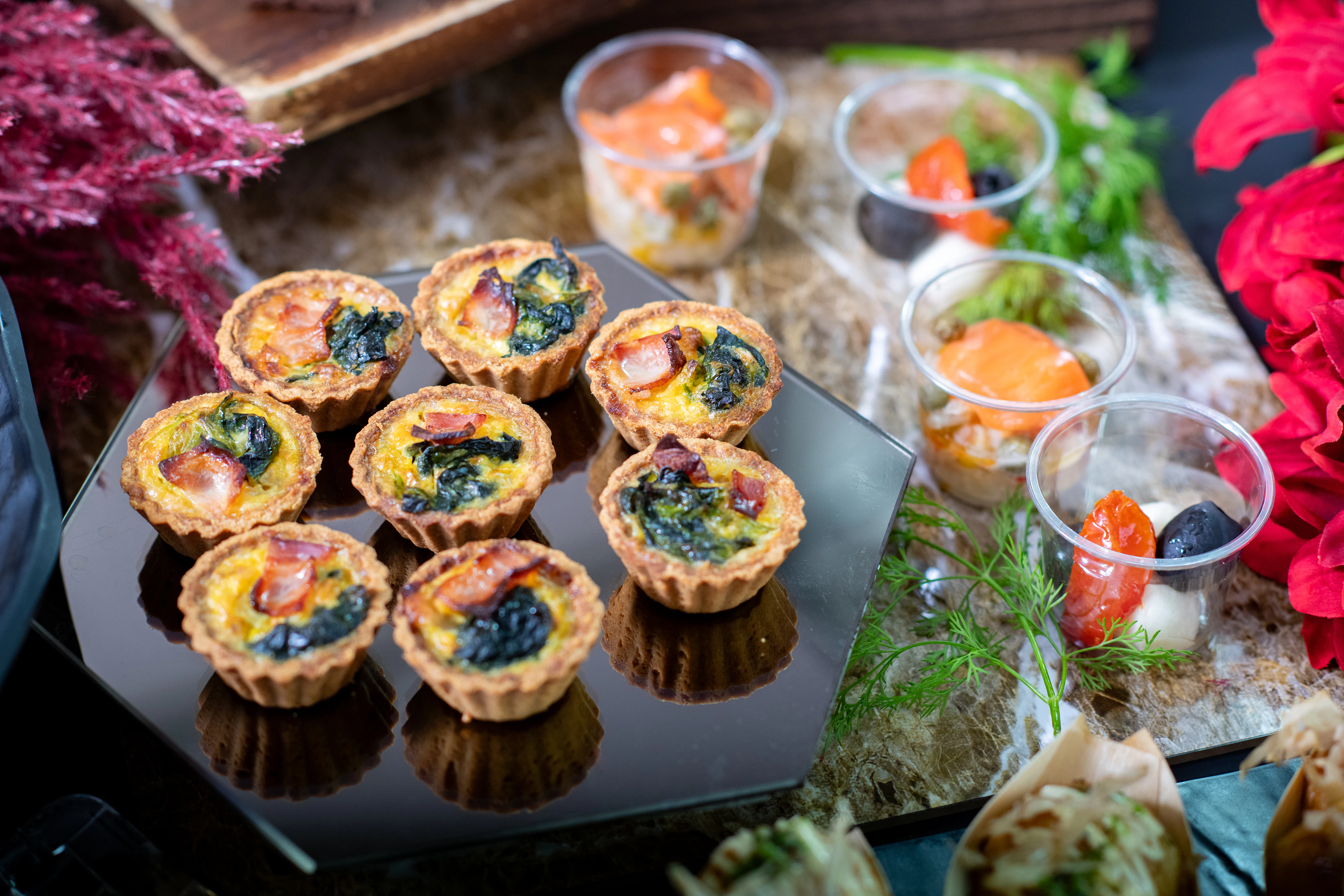 ベーコンとほうれん草のミニキッシュタルト(12個)