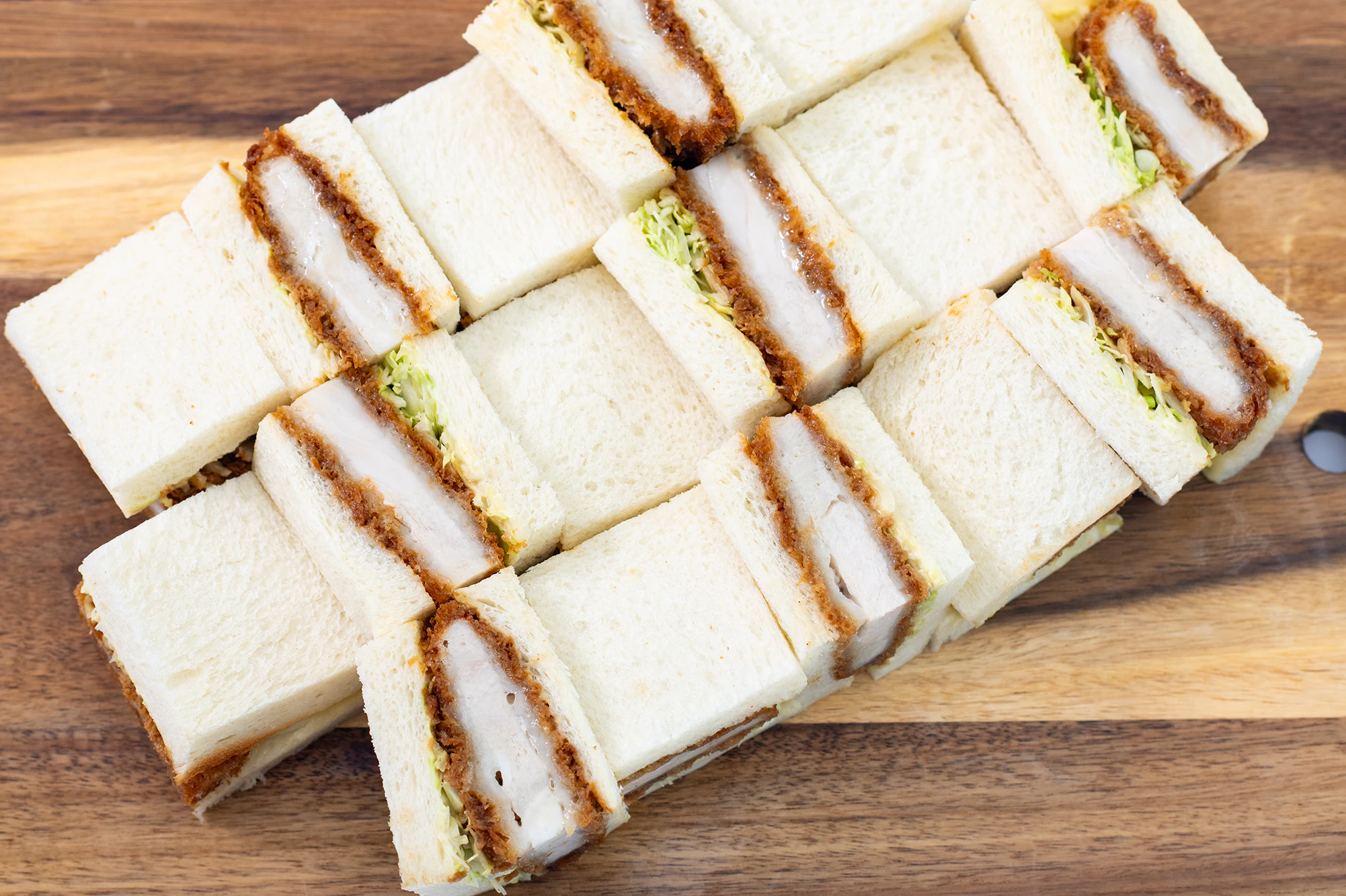 厚切りロースカツサンド (20切れ)