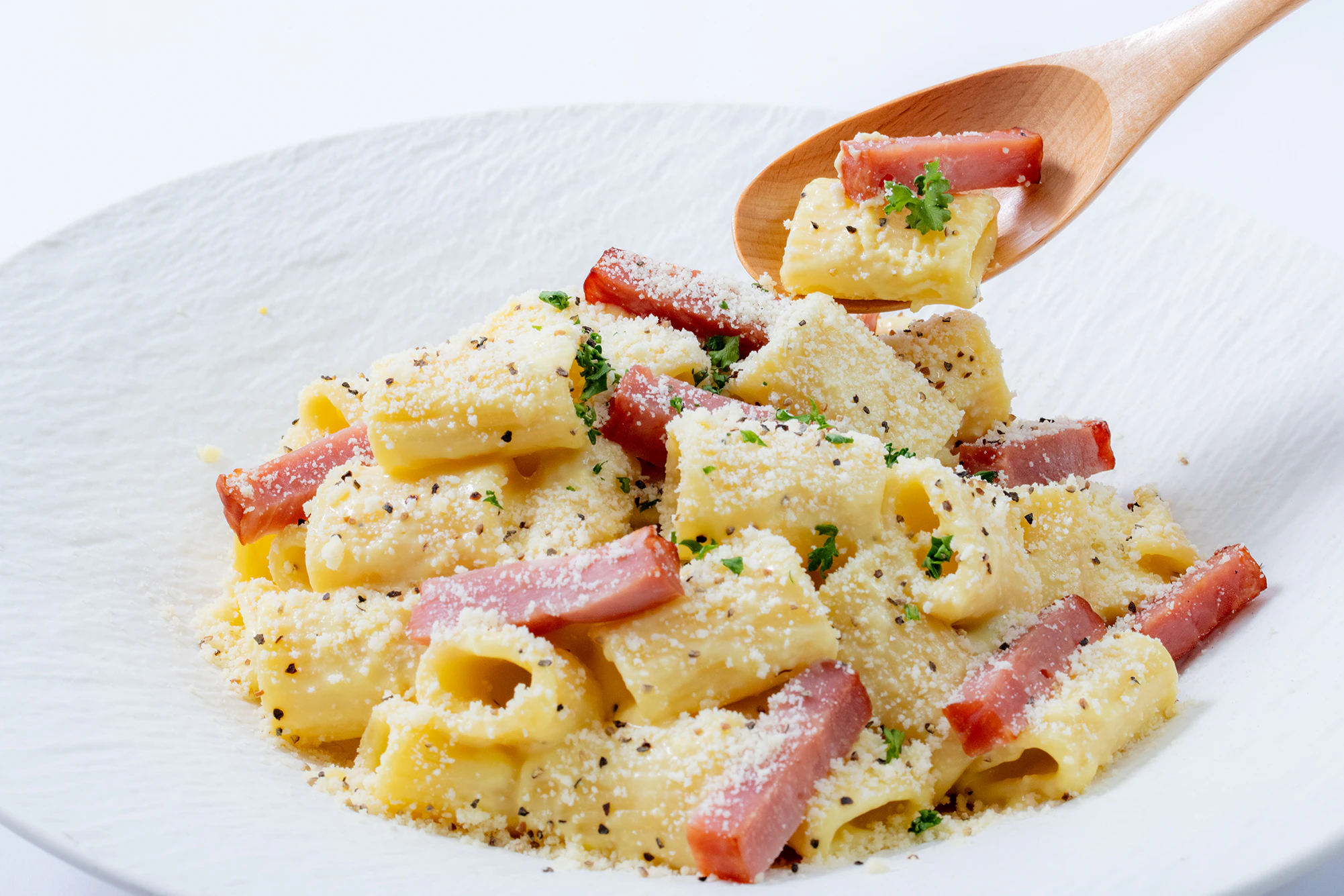 厚切りベーコンとチーズたっぷりカルボナーラ (10～12名分)